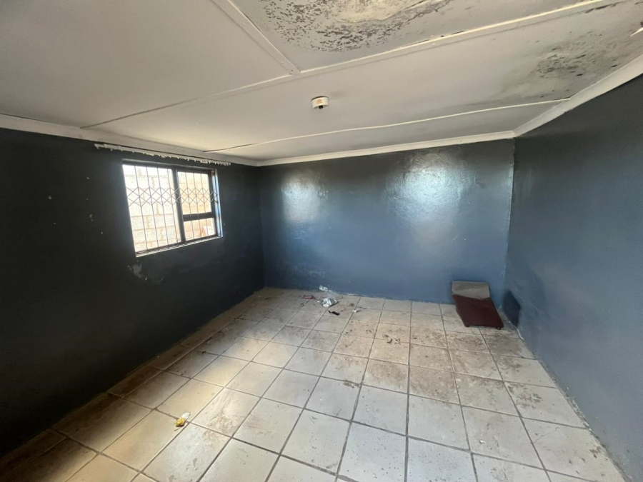  Bedroom Property for Sale in Zwide Eastern Cape